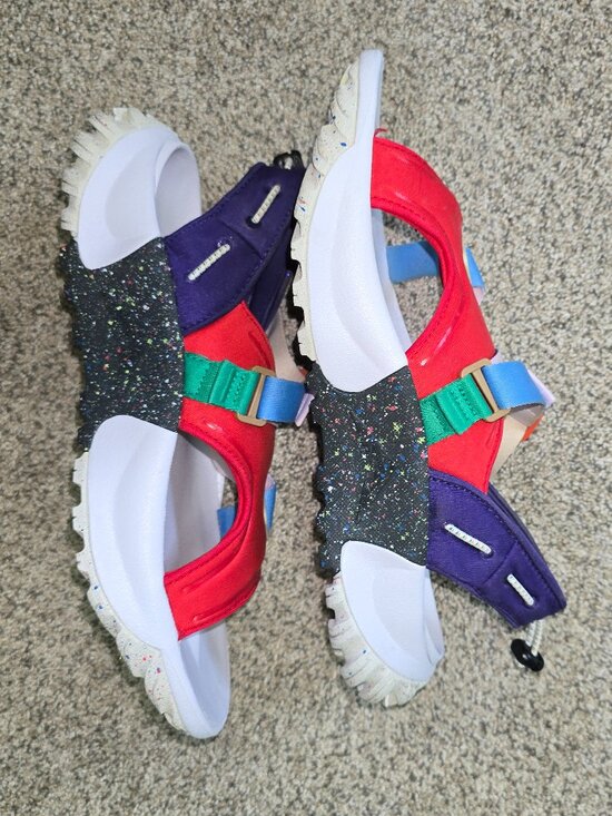 Sandals_&_Flip_Flops